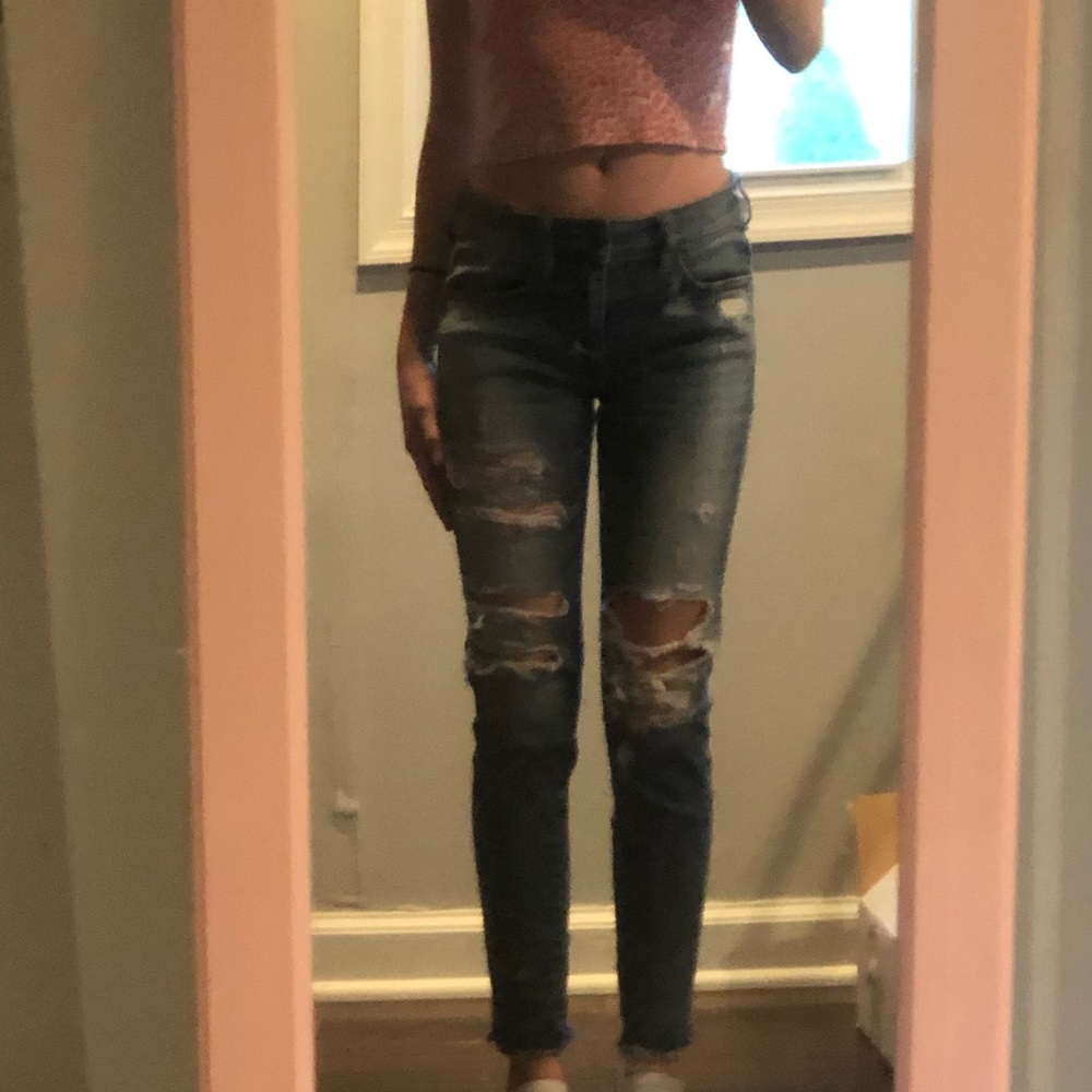 American eagle ripped mid rise skinny jeans
